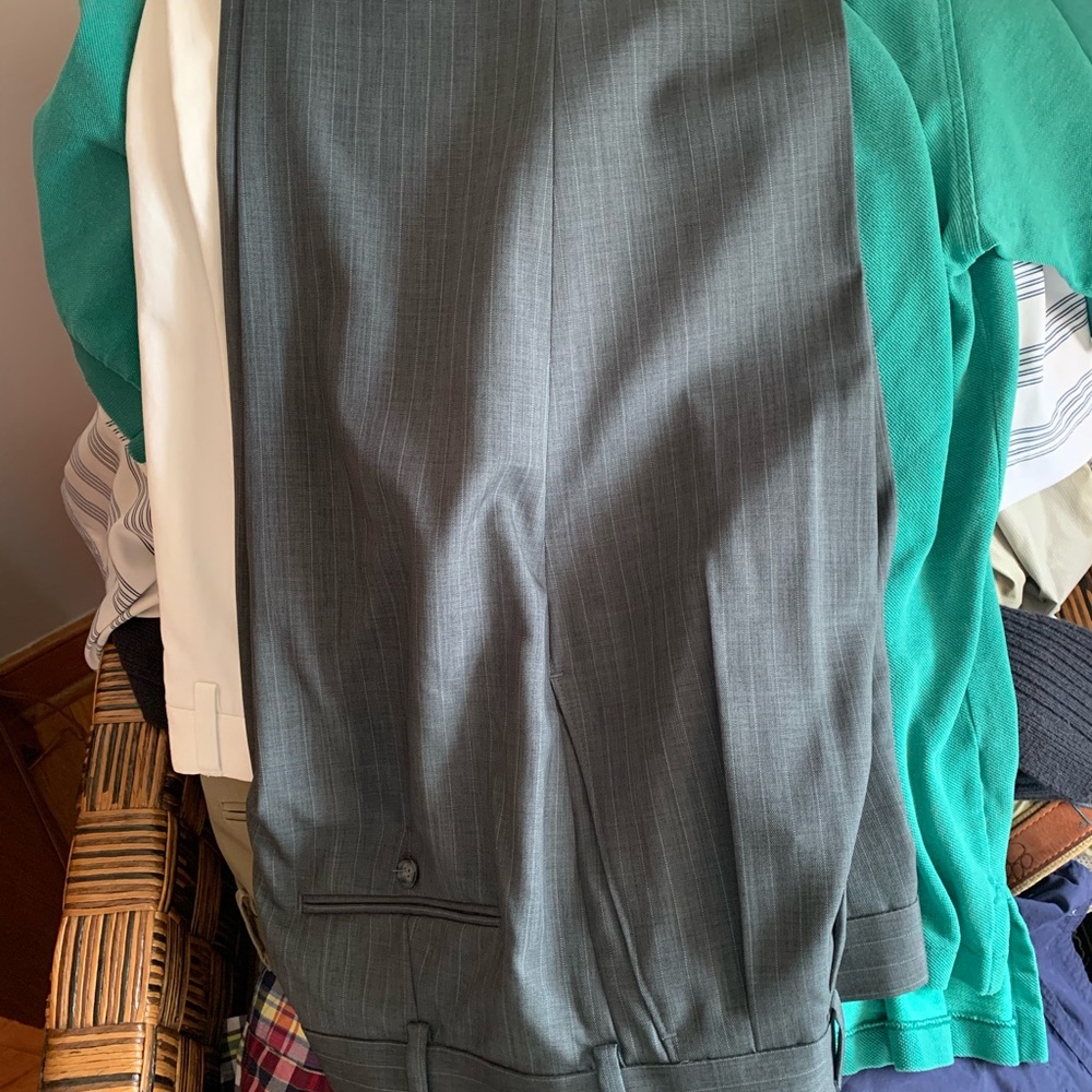 Perry Ellis men’s gray pin striped dress pants